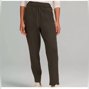 lululemon athletica black drawstring joggers